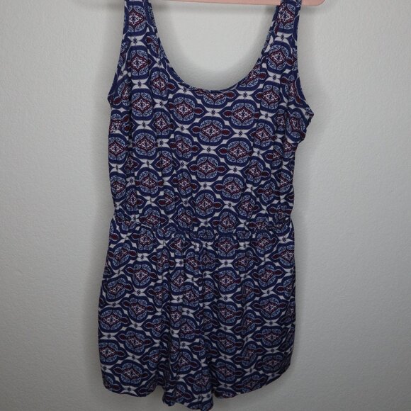 Romper - Picture 1 of 3